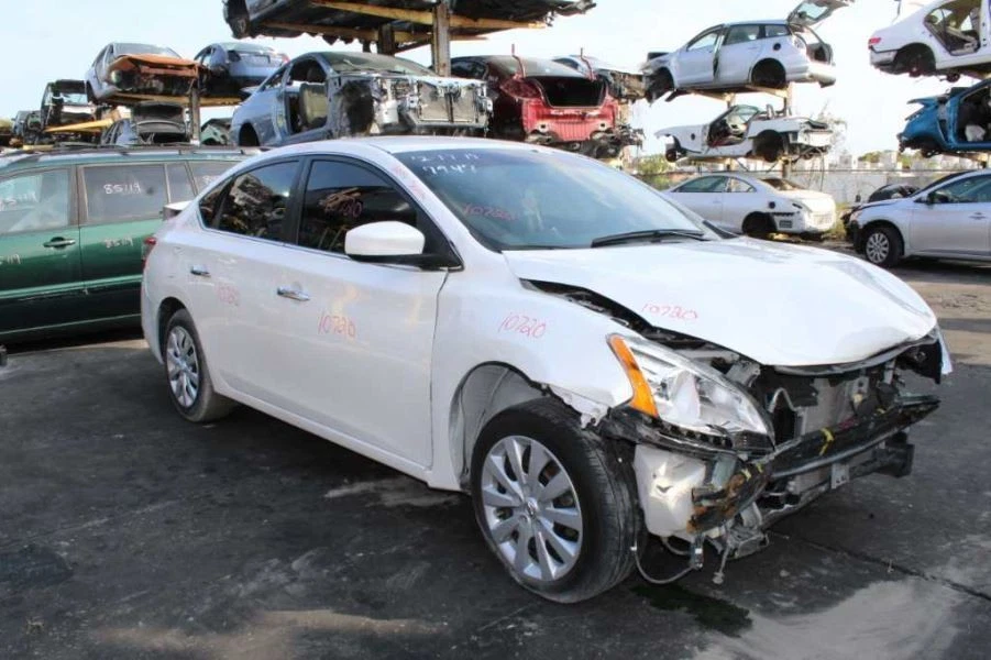 Cubierta cosmética del motor 2013 2014 2015 2016 2017 2018 2019 Nissan Sentra 1,8 litros Foto 4 de 4