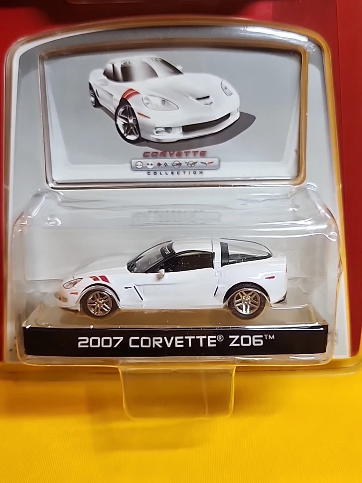 Greenlight Corvette Collection 2007 blanco Corvette Z06 🔥1/64 nuevo en paquete A Foto 4 de 4