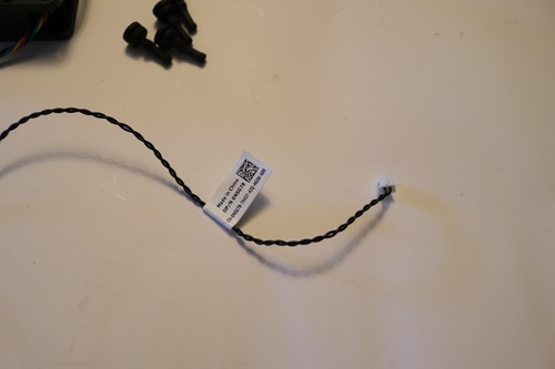 Dell OptiPlex 7010 DT Misc Case Parts, HDD Tray, Case Fan, Cables - Picture 8 of 11
