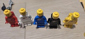 Lego 6880 Surface Explorer Spaceman Classic Blue Black Red White Minifigures Lot