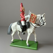 Britains 1988 Lead Toy Royal Mounted Regiment Trumpeter Queen's Guard Figure