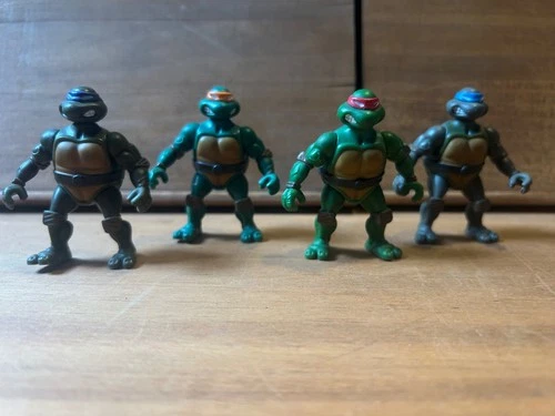 vintage 2002 Teenage Mutant Ninja Turtles mini action figures