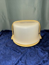 TUPPERWARE Harvest Gold CAKE KEEPER CARRIER with CARRYING HANDLE