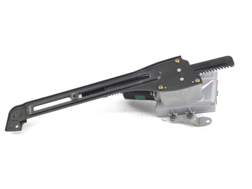 Actuador de motor de puerta levadiza eléctrica de energía trasera para 04-10 QX56 2004 Armada Foto 2 de 4