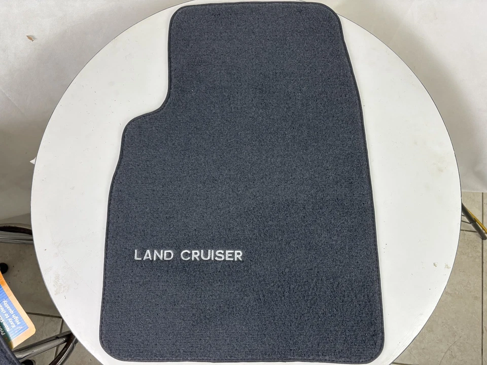 Tapetes de assoalho carpete cinza personalizados Toyota Land Cruiser 1991-1997 - Imagem 2 de 4