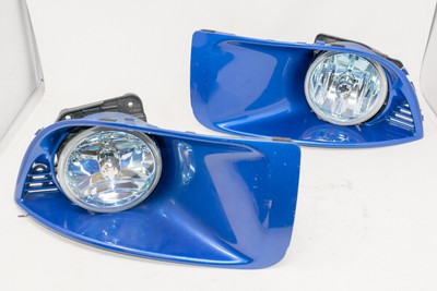 2002年型のSTIって、なんでフォグランプカバーが付いてて、むき出し