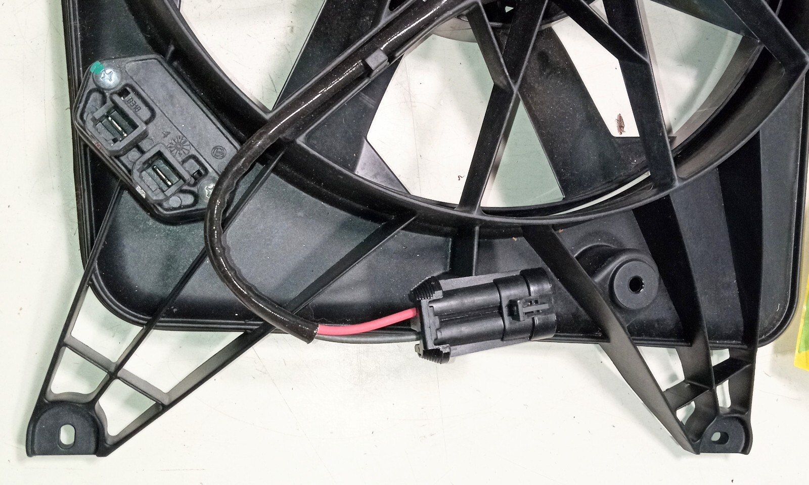 Ferrari 458 Engine Radiator Cooling Fan Blade_Shroud_Motor_Sensor_260594_263253