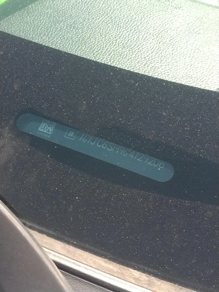 2016 Chevrolet Sonic Body Control Module OEM 13587704 125k Miles White Foto 3 de 4