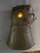 2017 Marvel Avengers Infinity War Thanos Infinity Gauntlet Fist Glove Hasbro