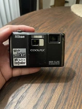 Nikon COOLPIX S1000pj 12.1 MP Digital Camera - Black TESTED WORKS