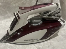 Rowenta DW5082 Focus 1700 Watt Steam Iron Burgundy