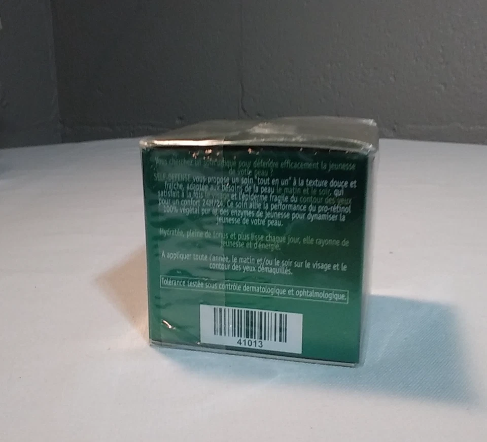 Crema autodefensa Yves Rocher Pro-Retinol 100 % vegetal + enzimas 1,35 fl oz NUEVO Foto 2 de 4