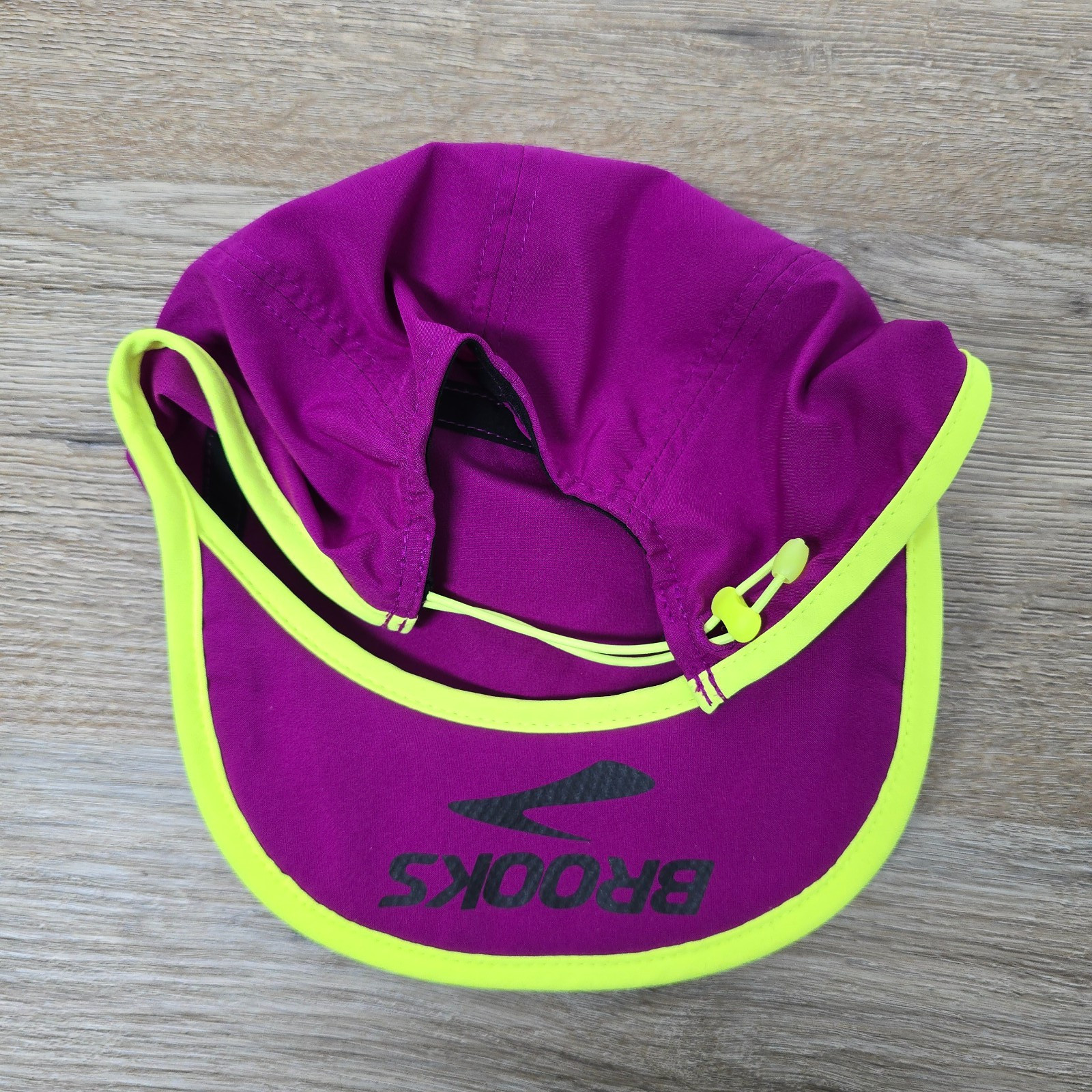 Brooks Lightweight Packable Hat 2.0 Adjustable Ru… - image 6