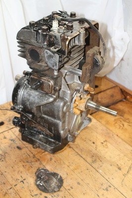 Briggs & Stratton 5 hp MINIBIKE 130202 engine-incomplete