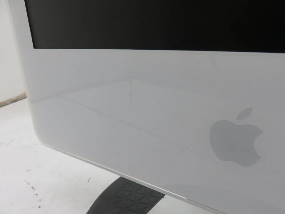 Apple iMac A1208 17"2006 Intel Core 2 Duo 2GHz 2GB Ram 150GB HDD MacOS 10.5 - Image 3 of 4
