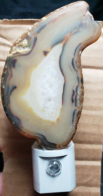Agate Slice Night light w/ Daytime Sensor 4.25''x2''x2''