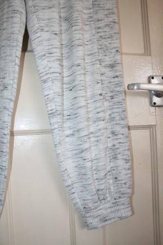 SIZE 14 MARKS & SPENCER GREY LOUNGE WEAR STRETCHY PANTS WITH ELASTIC WAIST 30"L - Picture 3 of 5