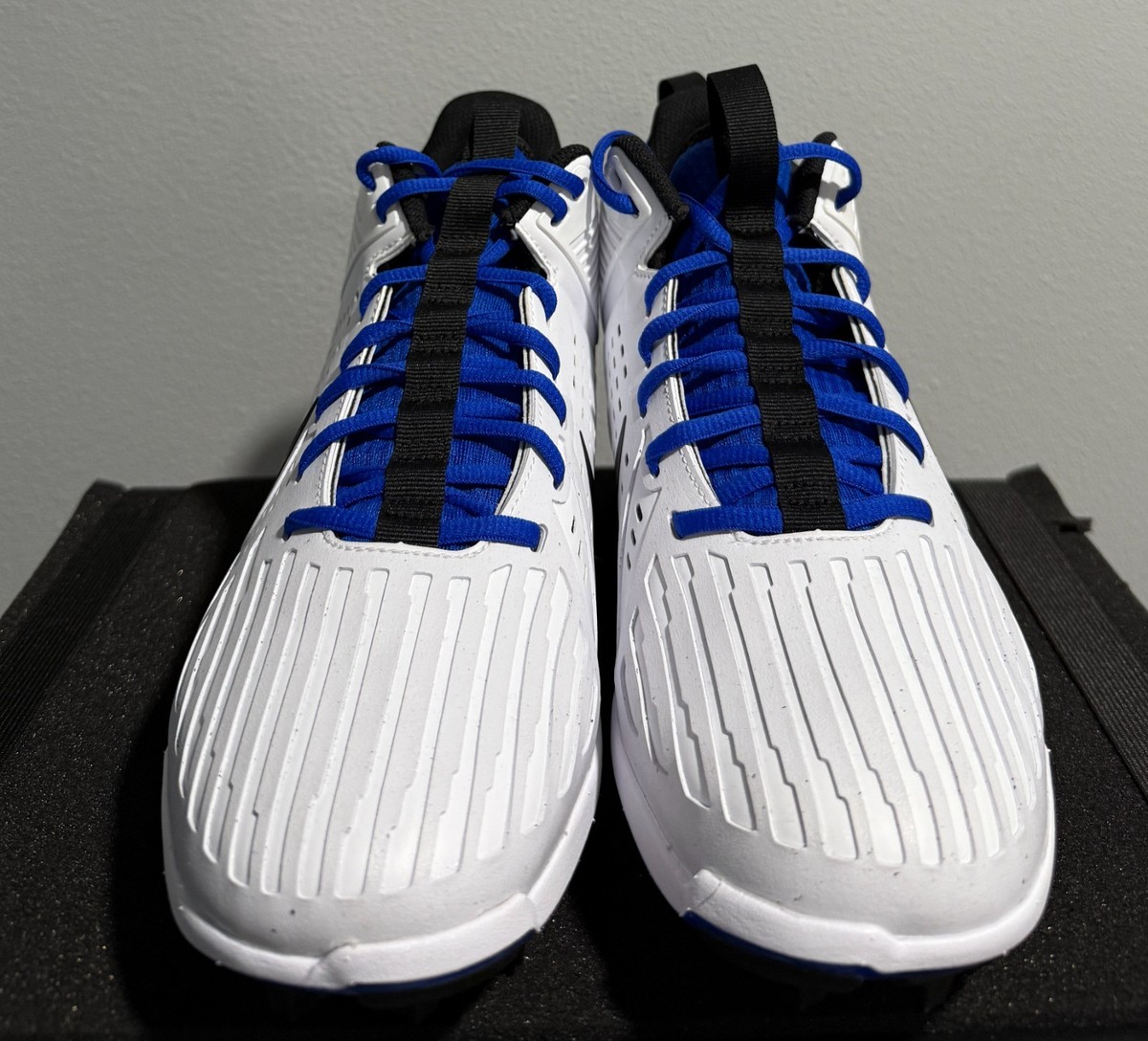 Nike Men’s 11.5 Alpha Menace Strong Football Cleats White/Hyper Royal II5139-101 Nike Alpha Menace Strong Football Cleats Mens 11 White Hyper  main image 2