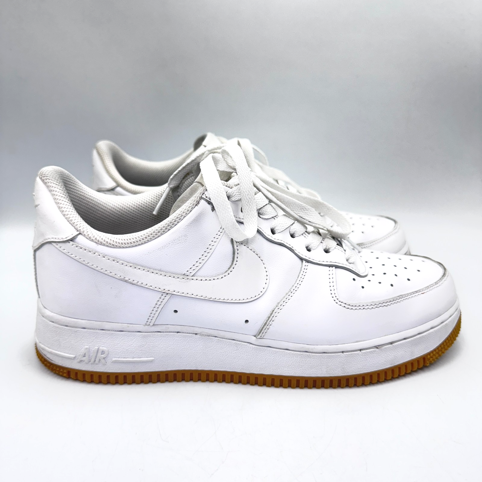 SAOLA Nike Air Force 1 '07 bianche scarpe uomo taglia 9 suola gomma DJ2739 100 sneakers usate