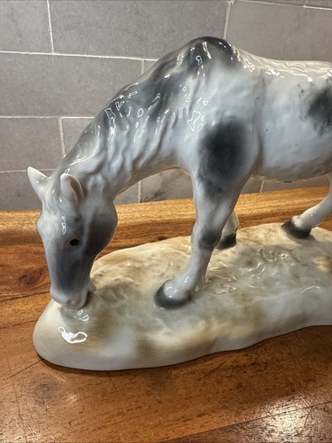 Vintage H S Unterweissbach German Porcelain Horse Grazing - Picture 2 of 14