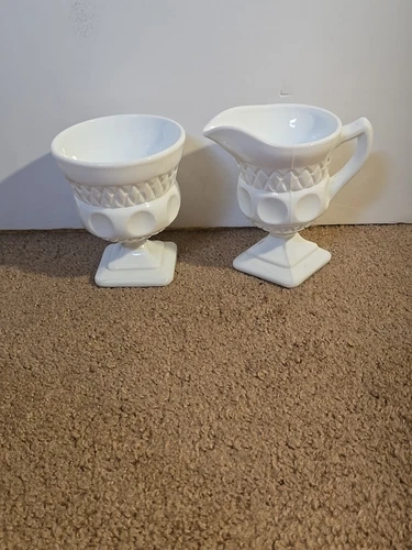 Vtg Mckee Plymouth Milk Glass Creamer & Sugar Set Diamond Thumbprint Pattern