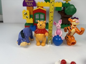 LEGO Duplo 2987 Winnie The Pooh  Welcome To The Hundred Acre Wood 1999 Complete