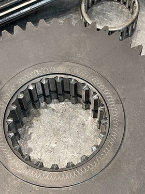 New Holland TN95F Tractor Transmission Shaft & Gears | eBay