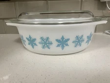 Pyrex 043 Turquoise Snowflake Oval Casserole Dish 1-1/2 Quart Vintage