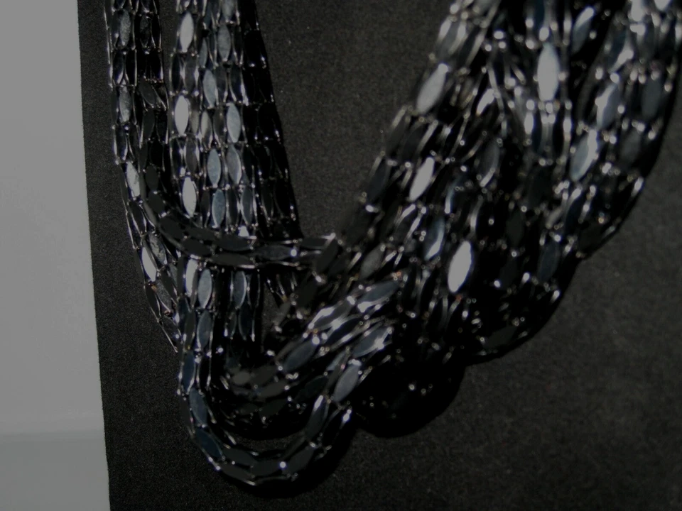 Металлическое ожерелье Joan Rivers TORSADE 18 нитей длина 21 дюйм черное 4-сторонние секции - Изображение 4 из 4