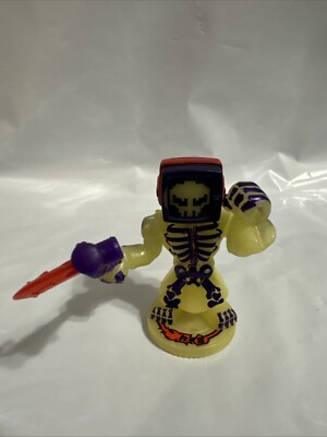 2021 Legends Of Akedo Series 2 ENCODE Glow In The Dark Exclusive Legendary