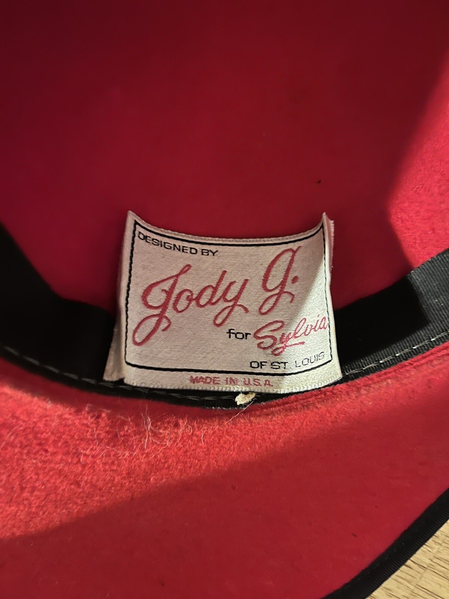Fabulous Vintage Pinned Jody G For Sylvia Of St Louis Red  display picture 1
