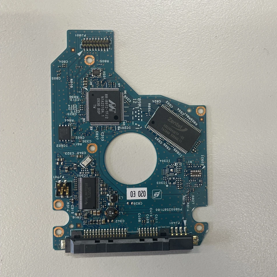 Toshiba MK series MK3256GSY 2.5" SATA HDD PCB Board G002587-0A 020 A0/LH013C - Image 3 of 4