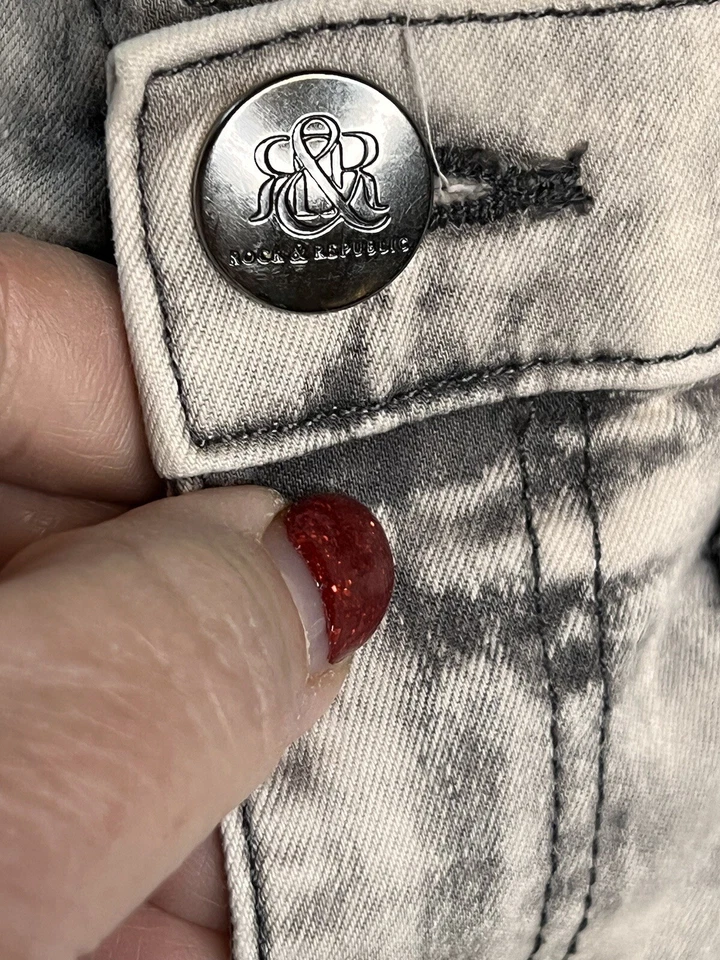 Rock & Republic Women’s Blue Jeans Size 10M Destroyed Denim Jeans Whitewashed 10 - Image 2 of 4