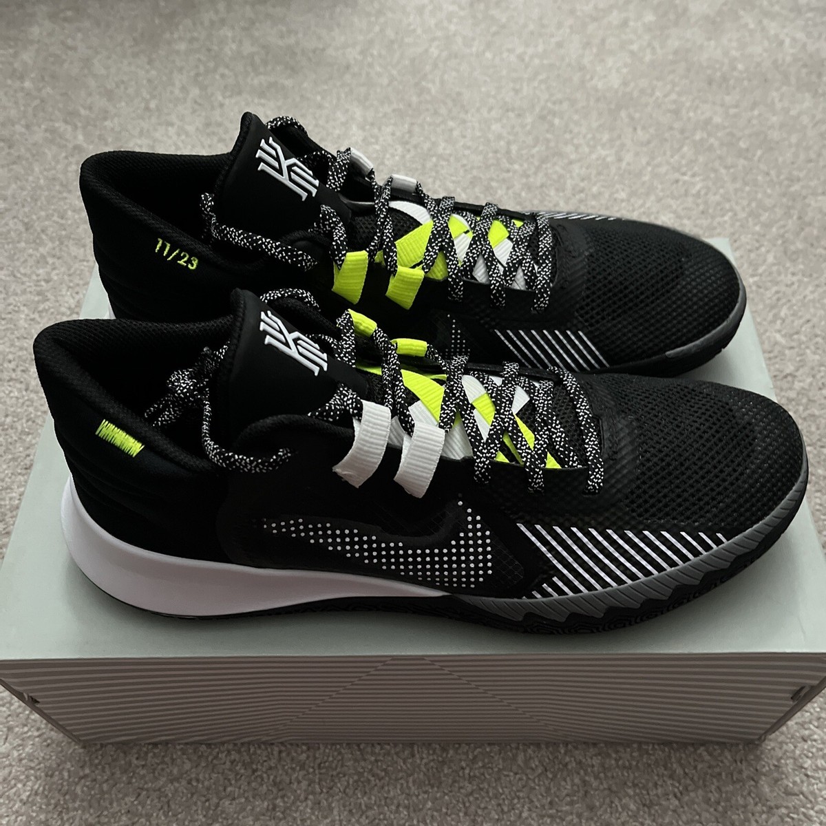 シューズ(男性用) NIKE KYRIE FLYTRAP 2 EP US10 Nike Kyrie Flytrap II Mens Size 13 Black Athletic Shoes