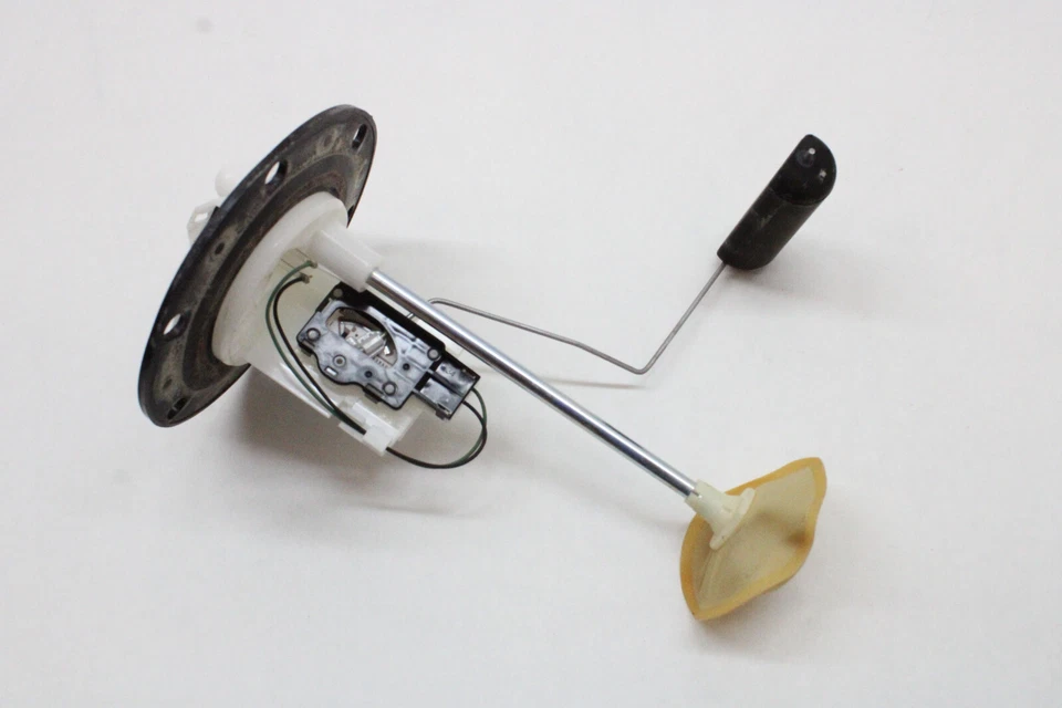 Subaru Outback 2015 tanque de combustible nivel emisor unidad de envío OEM 15 16 17 Foto 2 de 4