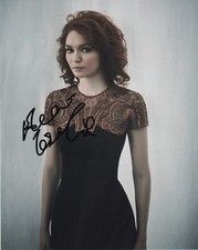 Eleanor Tomlinson Poldark Autographed Signed 8x10 Photo COA #6