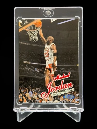 1997/98 Fleer Ultra MICHAEL JORDAN #23 DUNKING CHICAGO BULLS HOF🔥RARE🔥