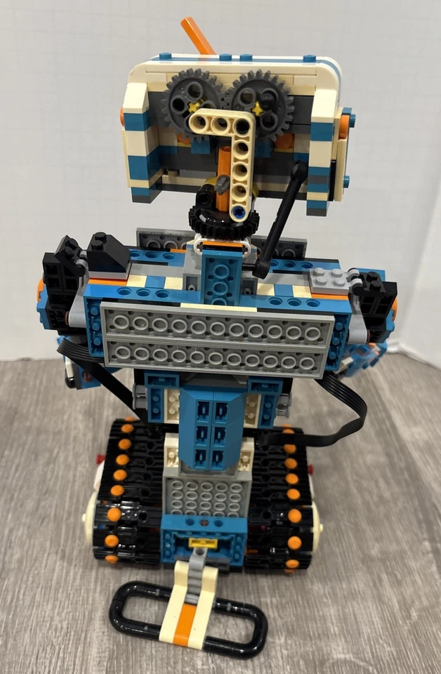 Lego Boost 17101 Creative Toolbox, Robot ONLY Preowned  Incomplete - Image 4 of 4