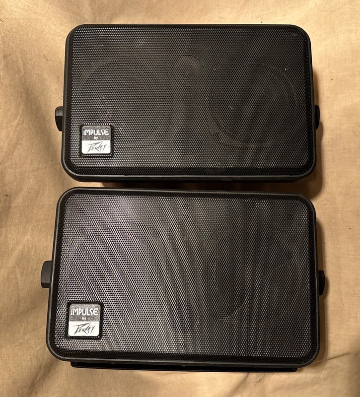 Pair of PEAVEY Impulse II 2-Way Compact Monitor Speaker System Pro Audio Loud