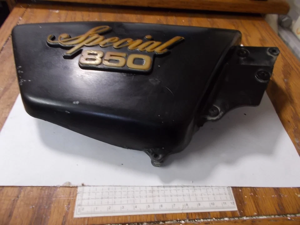 1980 YAMAHA XS850 RIGHT SIDE COVER XS 850 OEM 3J2-21721-00-7J              (072) — 第 2/4 张图片