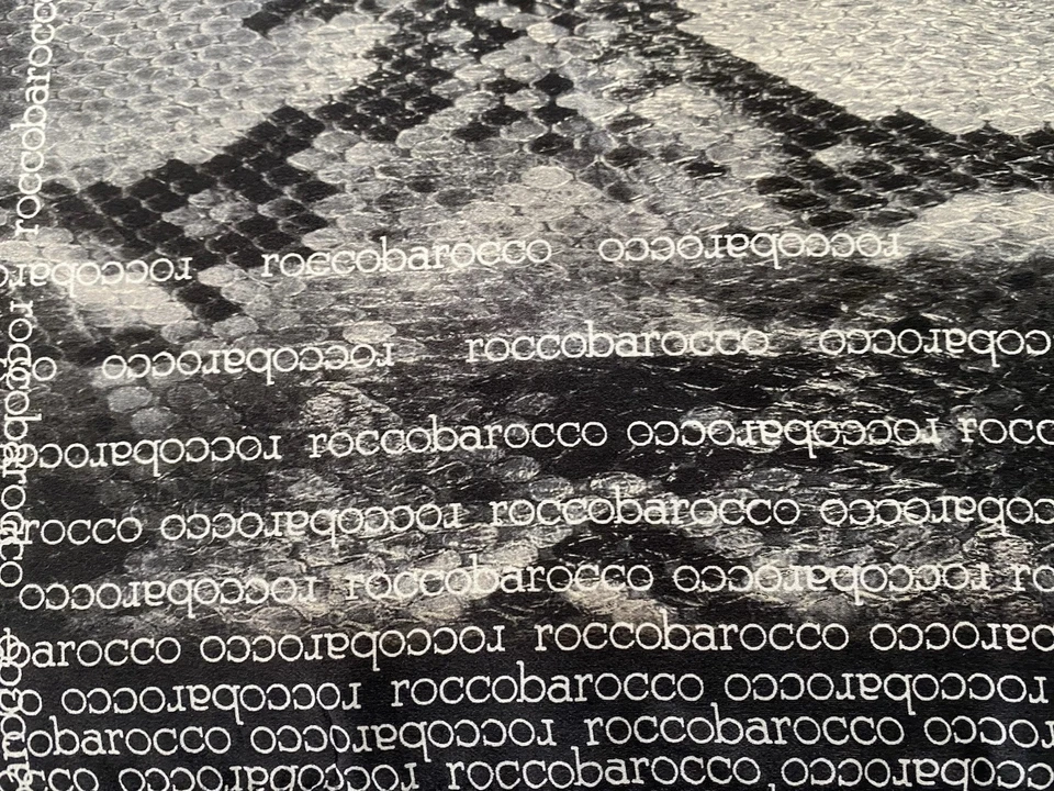 Женский шарф Rocco полностью черный шелк с логотипом узором 26/26 дюйма PEC - Изображение 2 из 3