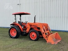 2016 KUBOTA M6060HD with loader