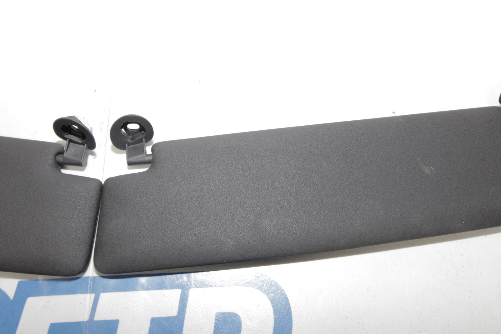 08-13 AUDI R8 4.2L V8 OEM SUN VISOR COMPLETE SET PAIR BLACK PLASTIC FACTORY 09