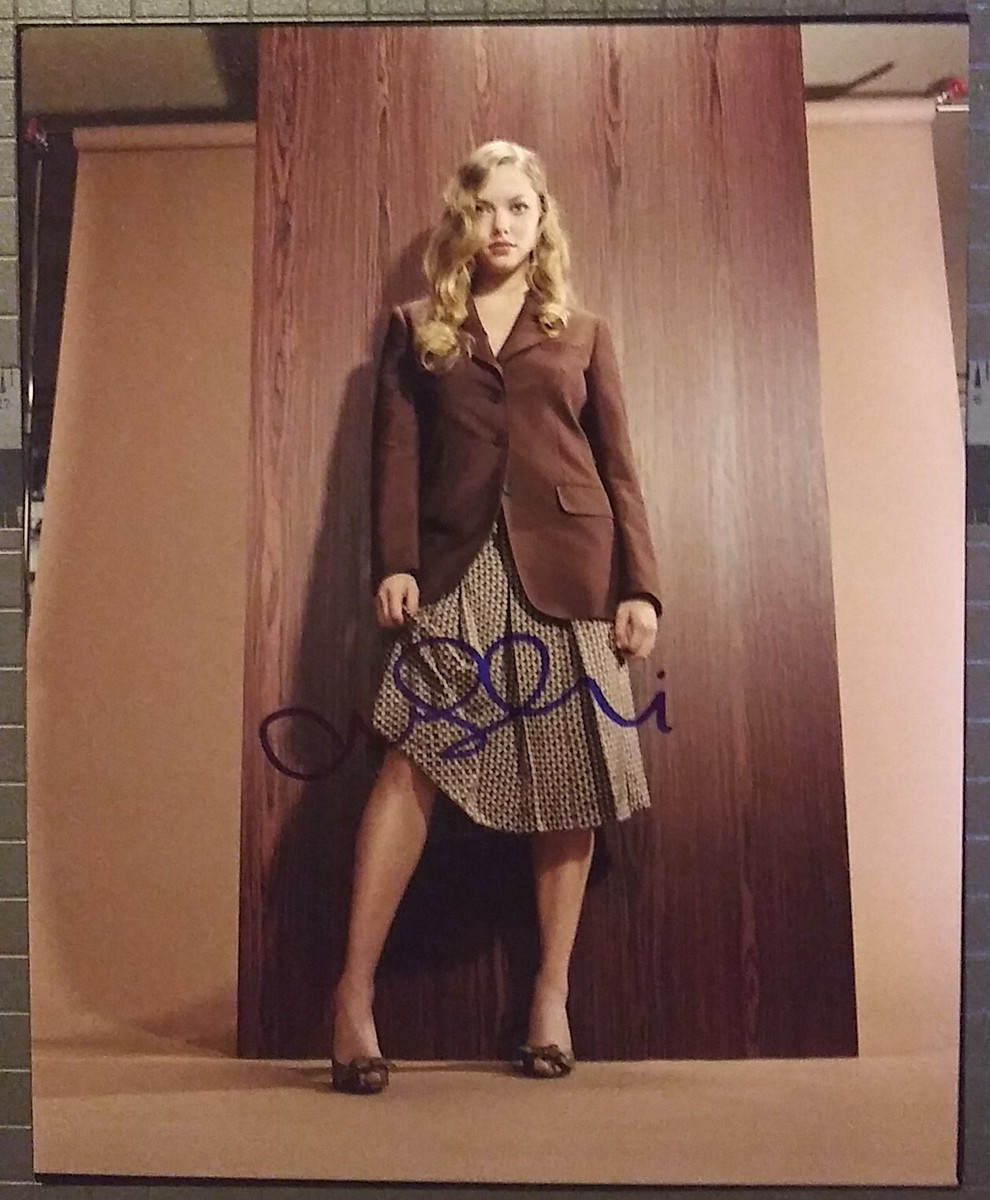Amanda Seyfried signed 8x10 | eBay