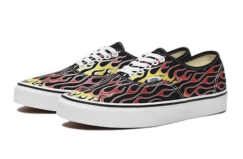 VANS CLASSIC LOW FLAMES UNISEX HERREN GRÖSSE 6,5 = DAMEN GRÖSSE 8 SCHUHE SCHWARZ // ROT NEU - Bild 1 von 4