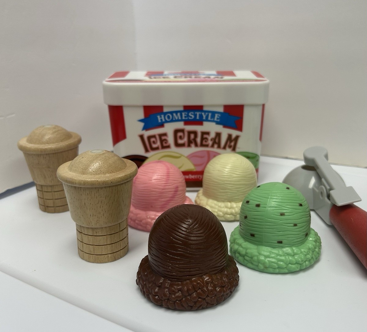 SサイズICECREAMセット⑤ Melissa and Doug Ice Cream Scoop + Stack Cone Magnetic 9 Piece