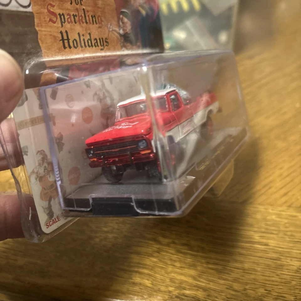 M2 Machines 1969 Ford F-100 Ranger Truck Coca-Cola Christmas Chase 1/750 pcs - Image 3 of 4