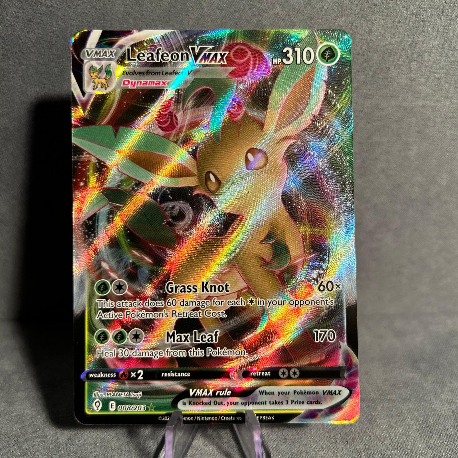 Leafeon VMAX 008/203 Holo Evolving Skies Pokemon NM