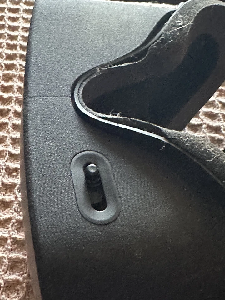 Oculus Rift CV1 VR Headset - Black - Used - Headset Only - Image 4 of 4