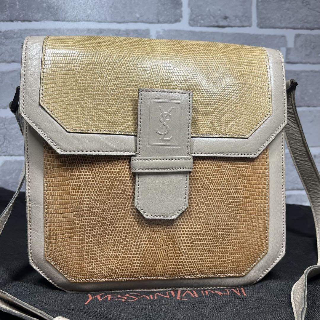 Borsa a tracolla Yves Saint Laurent con logo Cassandra tracolla